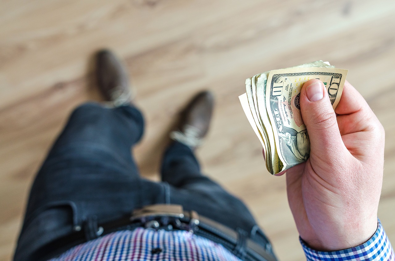 Cómo Hacer Dinero Fácil Y Sin Fallar… Es Posible – Hyenuk Chu
