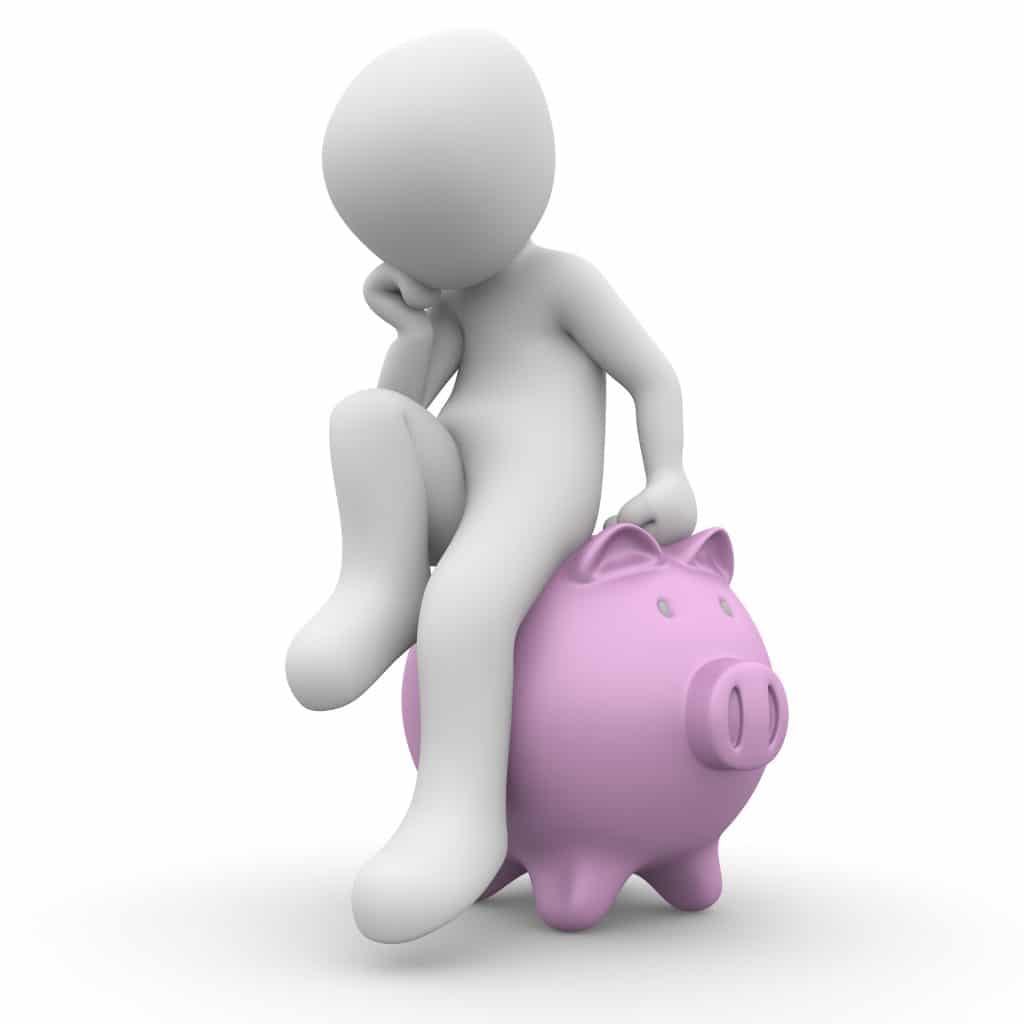 Uno de los 15 consejos que tienes que seguir si quieres salir de deudas es no malgastar el dinero