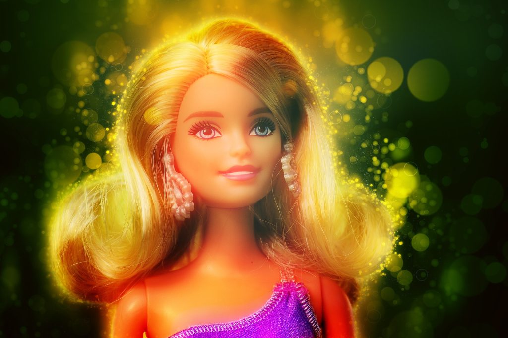 Para ser exitoso en las inversiones bursátiles no necesitas lucir como la Barbie