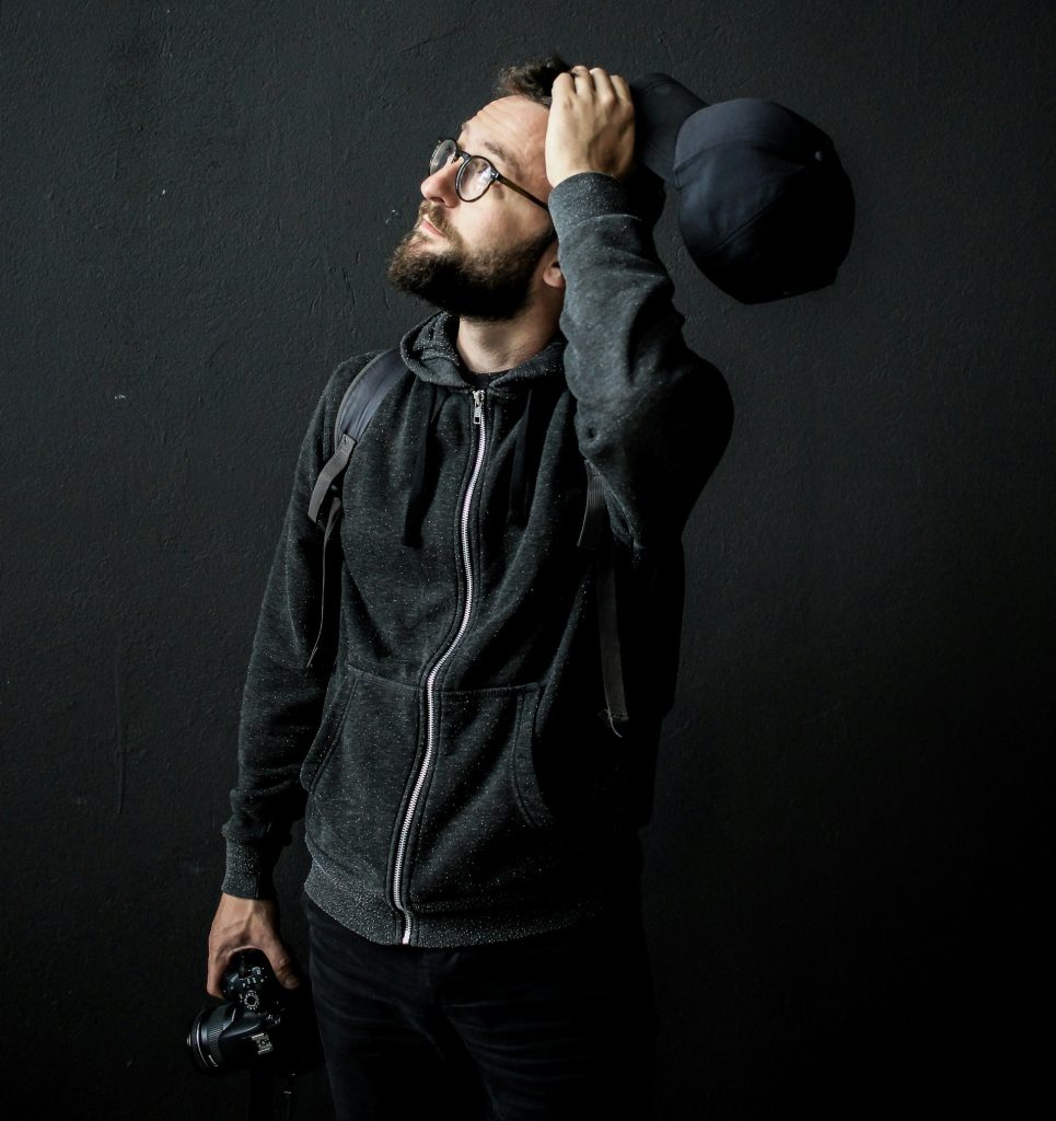 Para tener éxito en el trading, aprende a pensar como los inversionistas exitosos - Hyenuk Chu Fuente: Unsplash Para tener éxito en el trading, aprende a pensar como los inversionistas exitosos