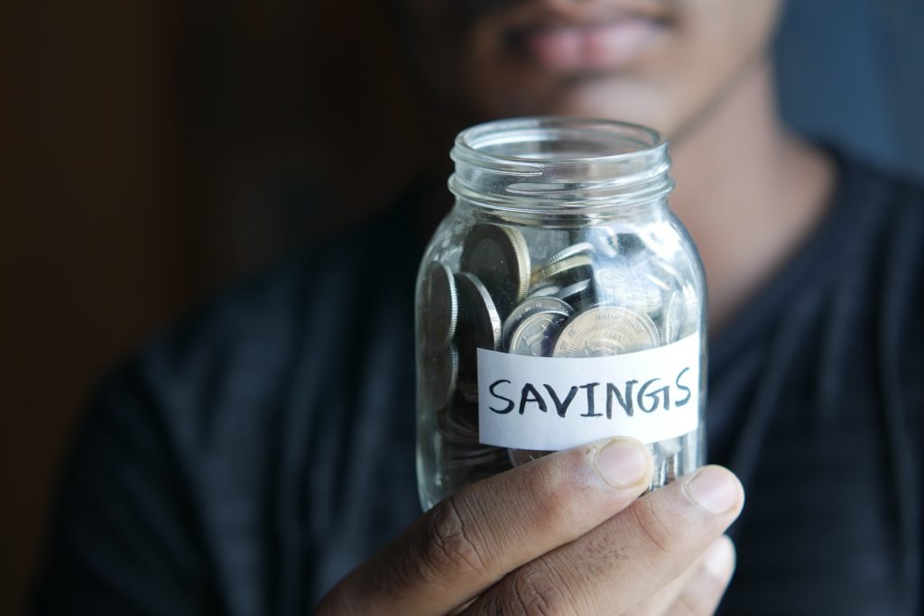 Para invertir mejor, págate primero a ti mismo: ahorra